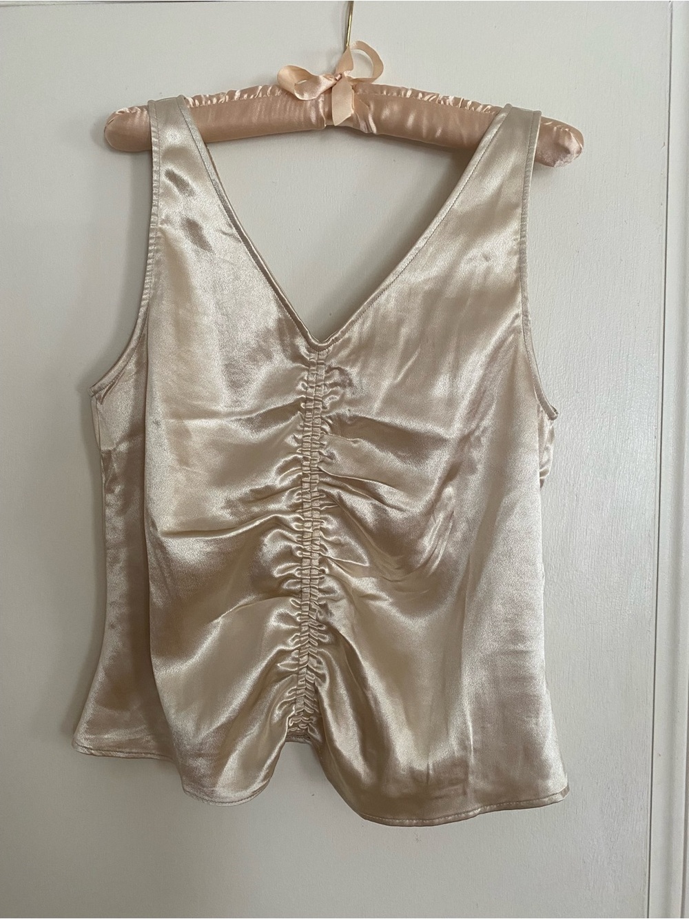 H&M Polyester V-Neck Tank in Light Beige